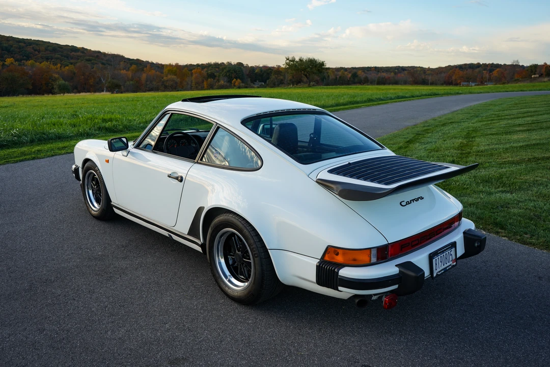 1984 Porsche 911 Carrera 3.2 - Image 13 of 31