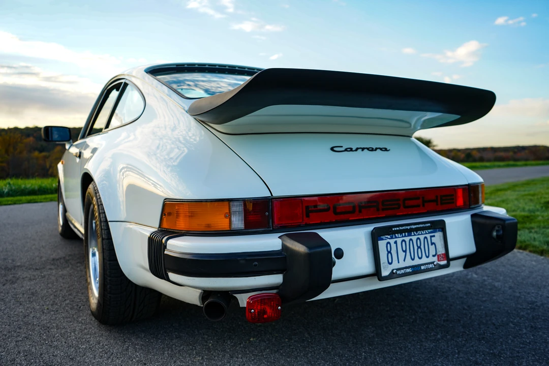 1984 Porsche 911 Carrera 3.2 - Image 18 of 31