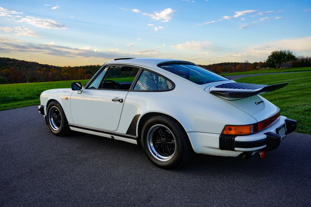 1984 Porsche 911 Carrera 3.2 - Image 15 of 31