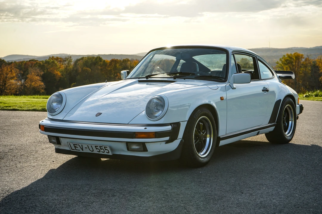 1984 Porsche 911 Carrera 3.2 - Image 7 of 31
