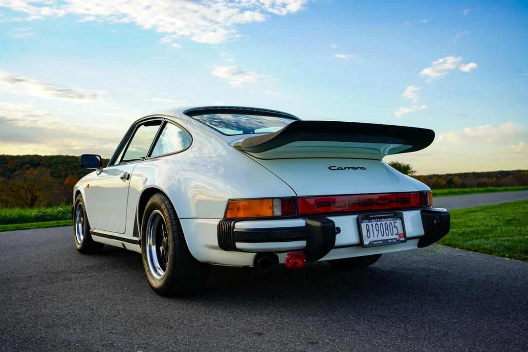 1984 Porsche 911 Carrera 3.2 - Image 21 of 31