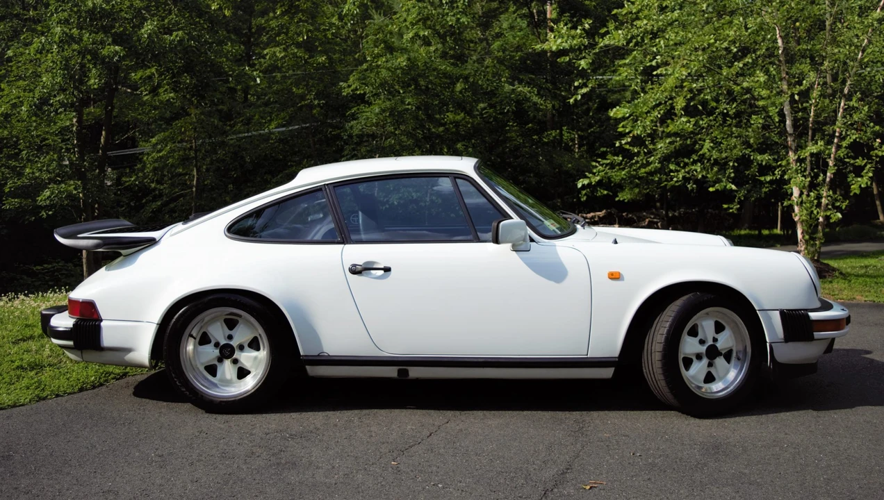 1984 Porsche 911 Carrera 3.2 - Image 6 of 31
