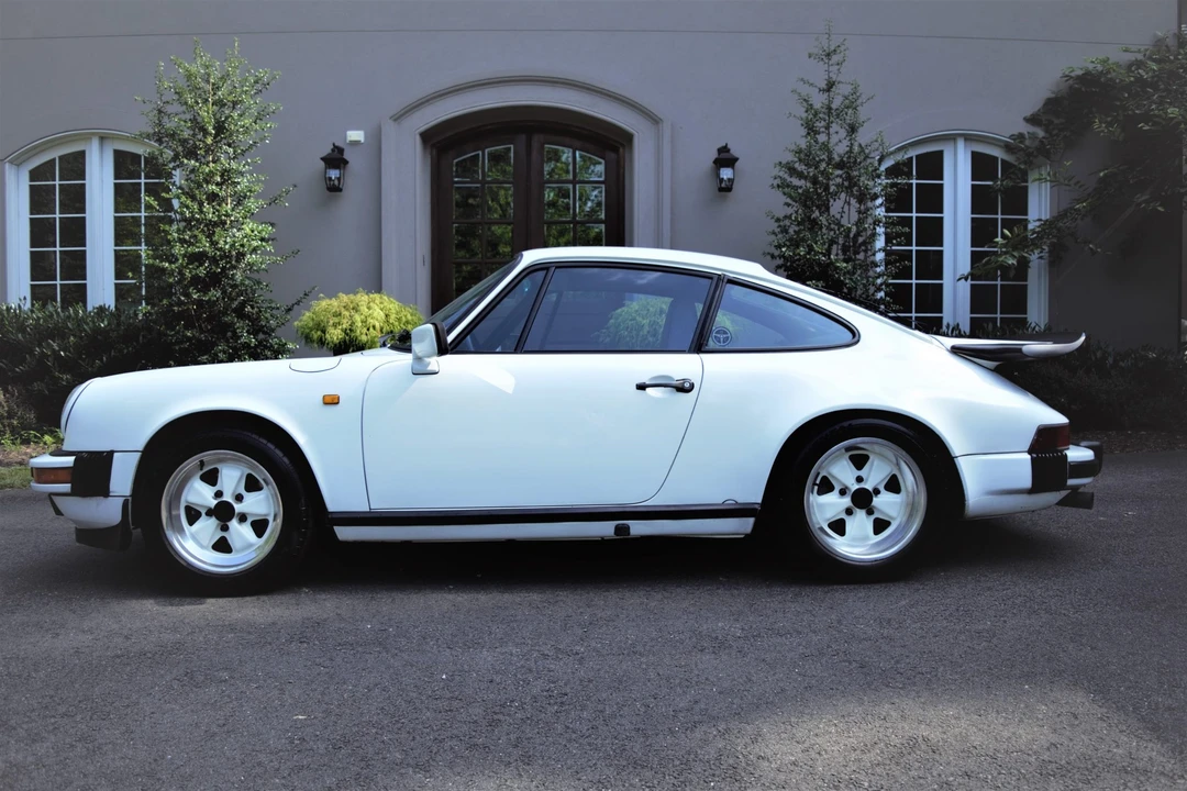 1984 Porsche 911 Carrera 3.2 - Image 17 of 31