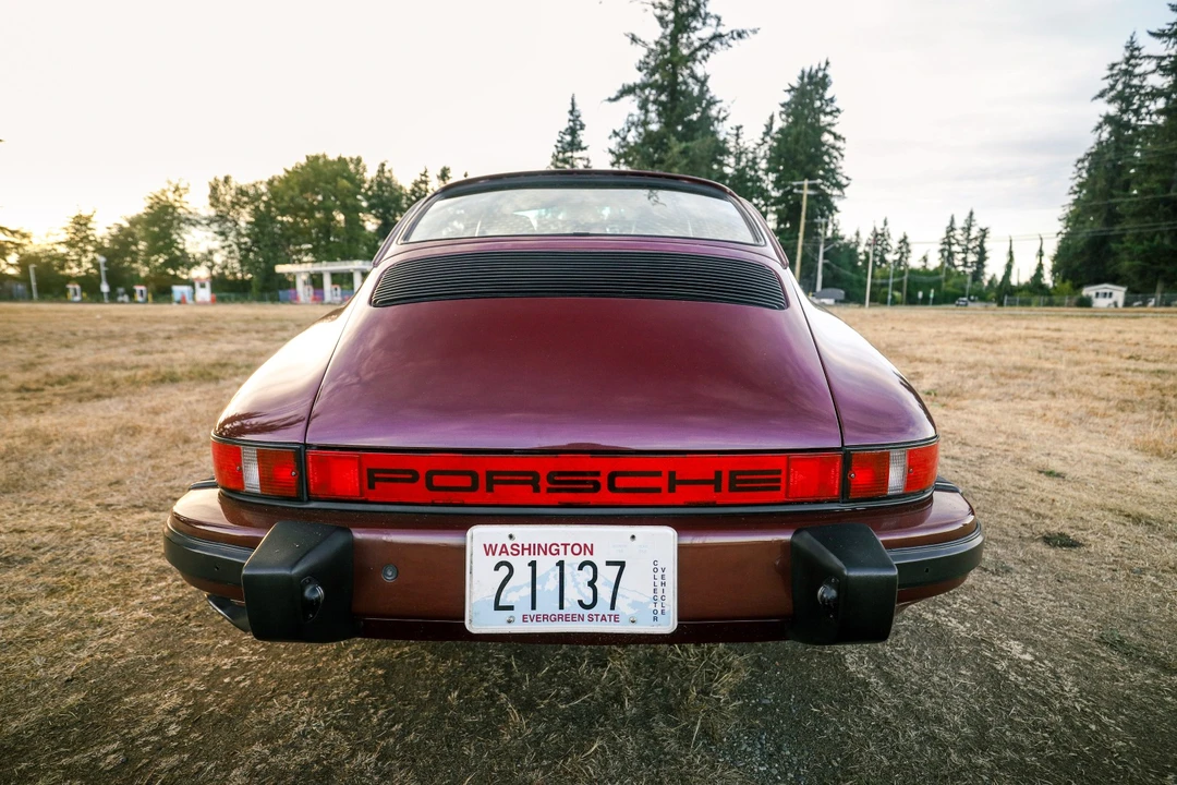 1984 Porsche 911 Carrera 3.2 - Image 9 of 31