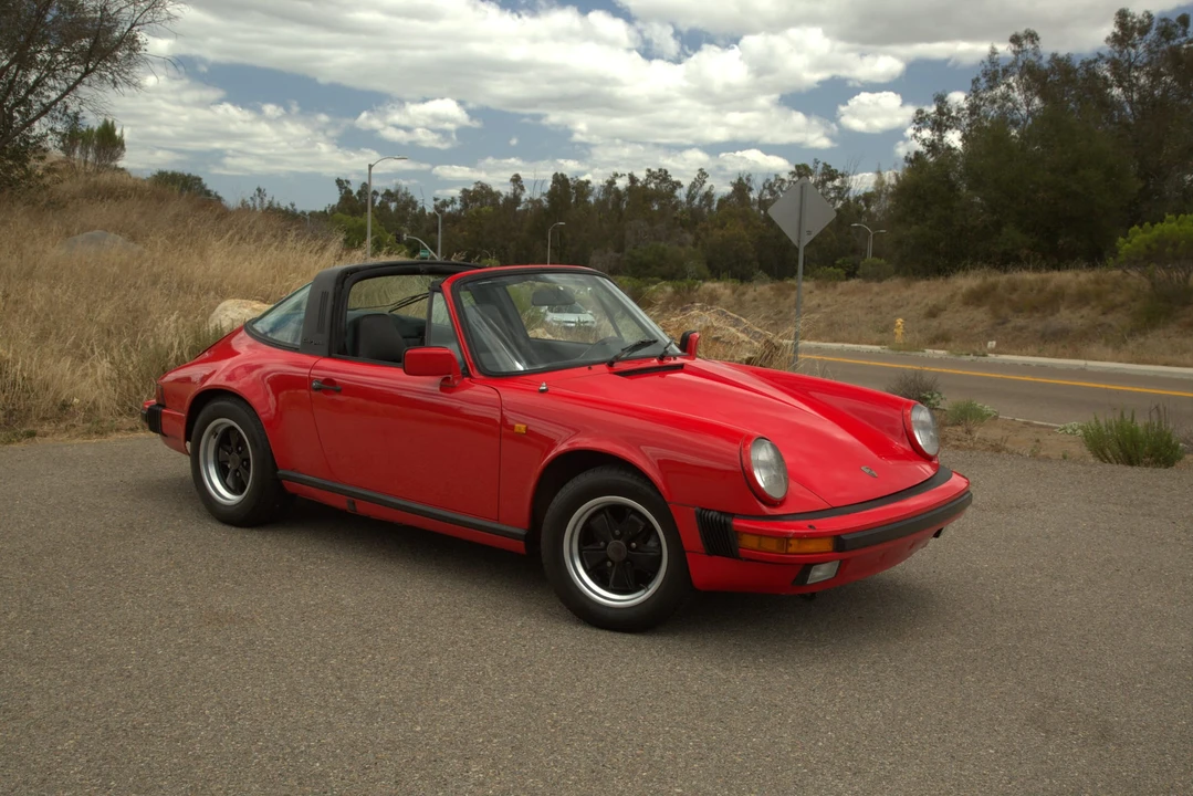 1984 Porsche 911 Carrera 3.2 - Image 15 of 31