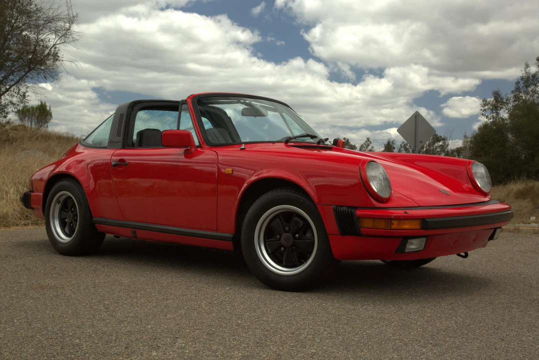 1984 Porsche 911 Carrera 3.2 - Image 14 of 31