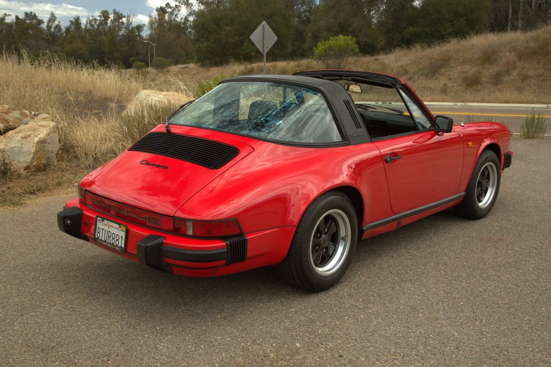 1984 Porsche 911 Carrera 3.2 - Image 12 of 31