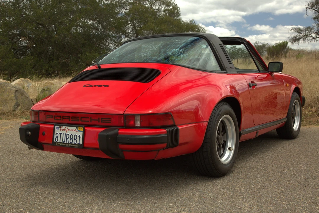 1984 Porsche 911 Carrera 3.2 - Image 10 of 31