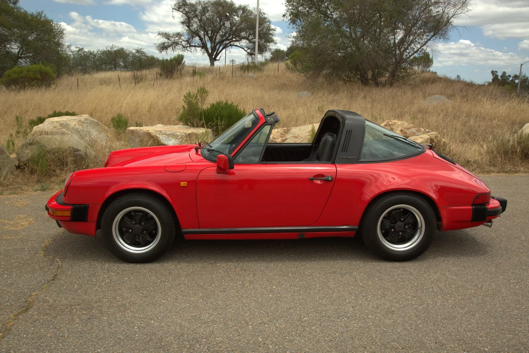 1984 Porsche 911 Carrera 3.2 - Image 5 of 31