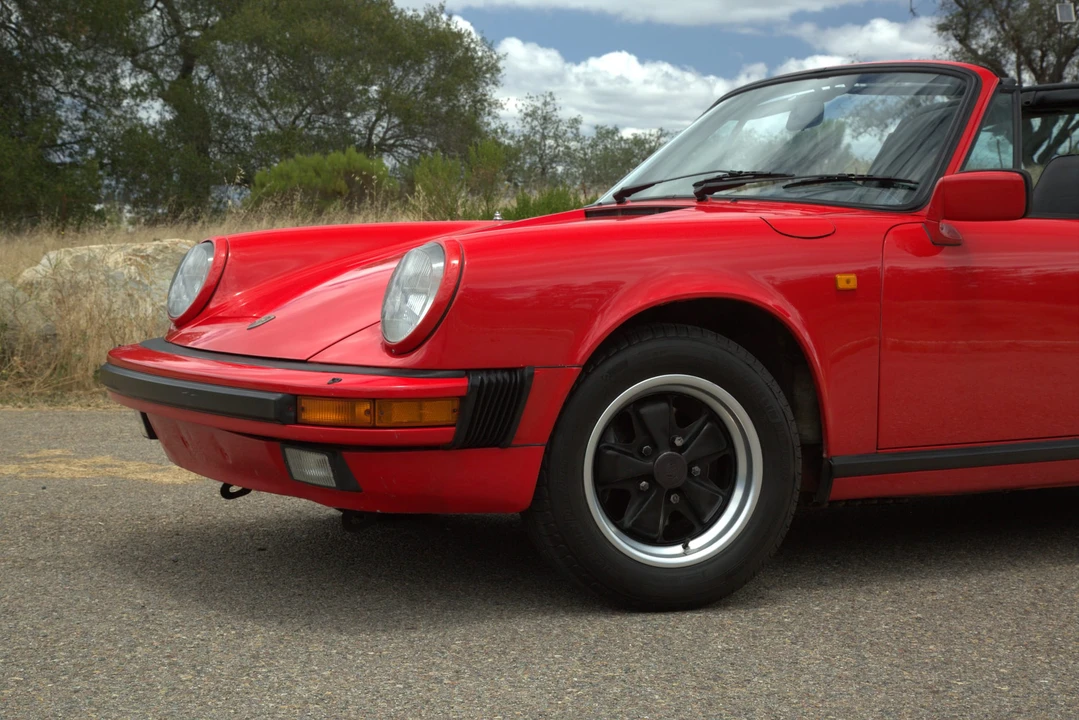1984 Porsche 911 Carrera 3.2 - Image 24 of 31