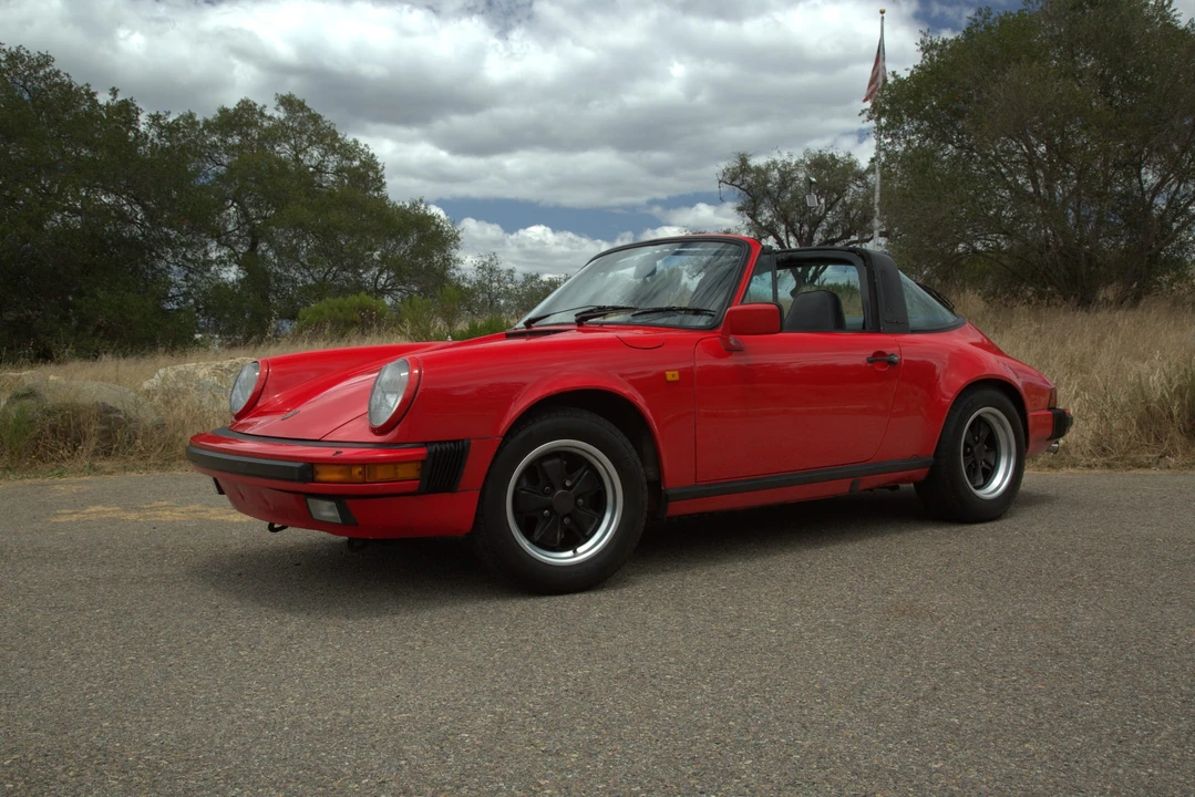 1984 Porsche 911 Carrera 3.2 - Image 4 of 31