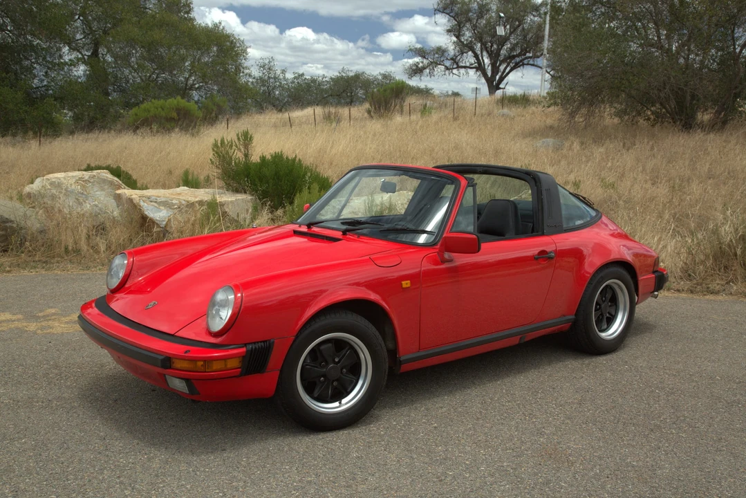 1984 Porsche 911 Carrera 3.2 - Image 2 of 31