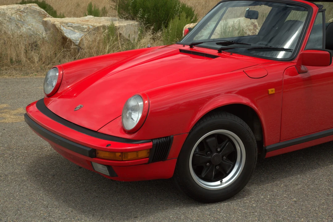 1984 Porsche 911 Carrera 3.2 - Image 25 of 31