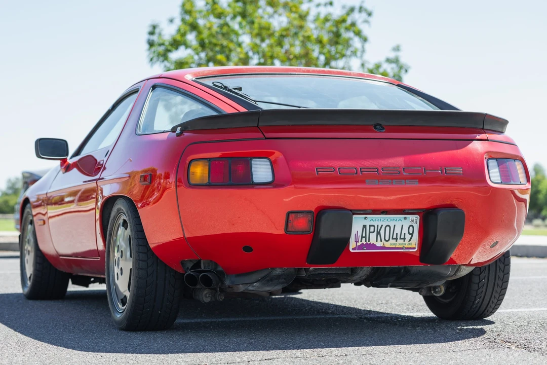 1984 Porsche 928 S - Image 7 of 31