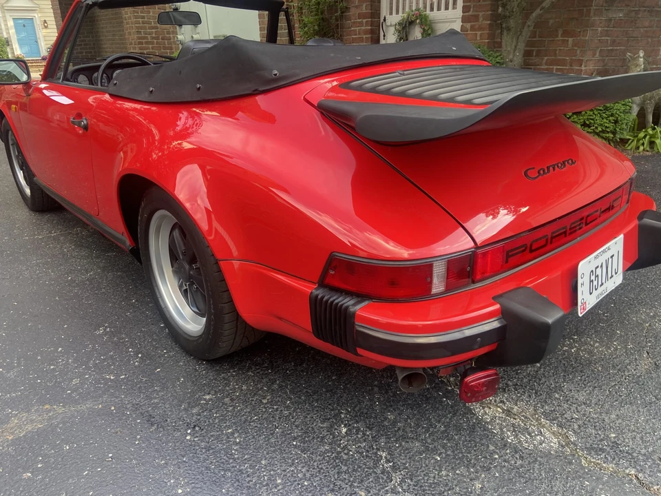 1985 Porsche 911 Carrera 3.2 - Image 16 of 31