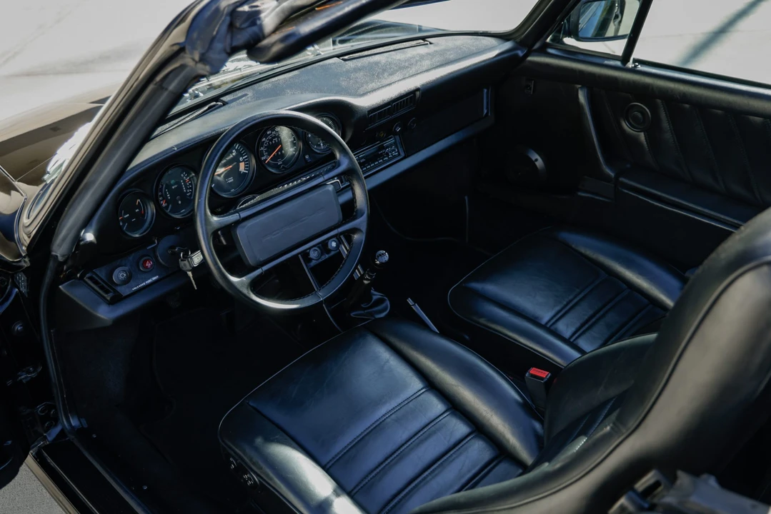 1985 Porsche 911 Carrera 3.2 - Image 24 of 31