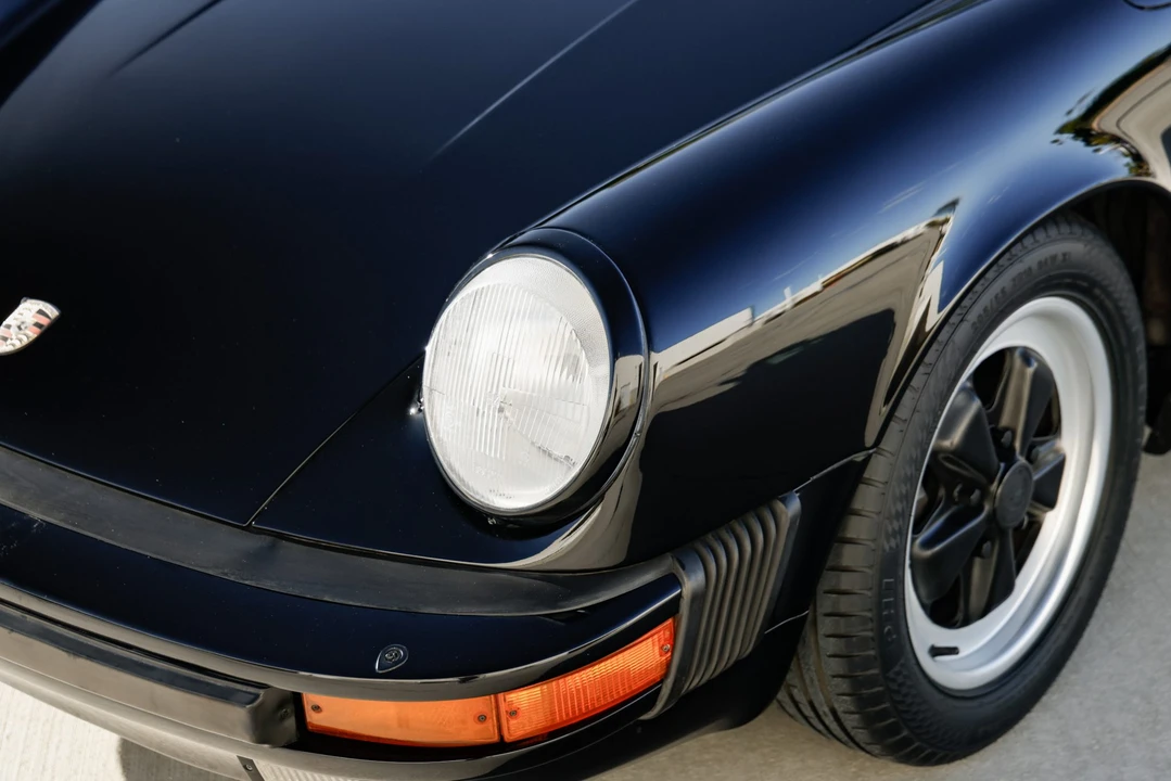 1985 Porsche 911 Carrera 3.2 - Image 17 of 31