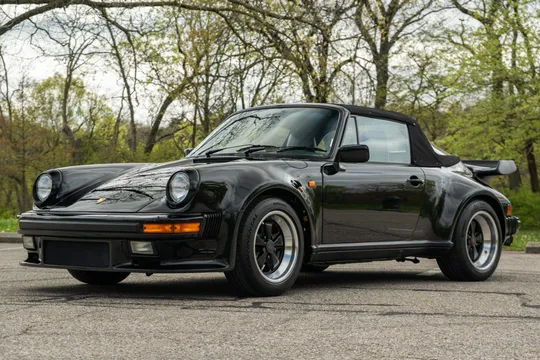 1985 Porsche 911 Carrera Cabriolet