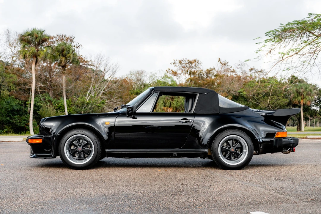 1985 Porsche 911 Carrera 3.2 - Image 13 of 31