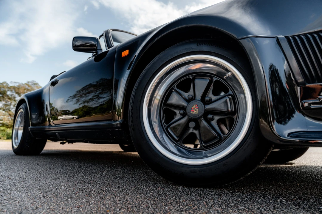 1985 Porsche 911 Carrera 3.2 - Image 29 of 31