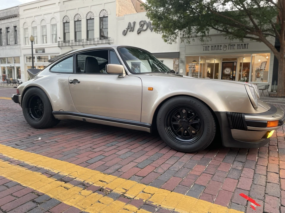 1985 Porsche 911 Carrera 3.2 - Image 10 of 31