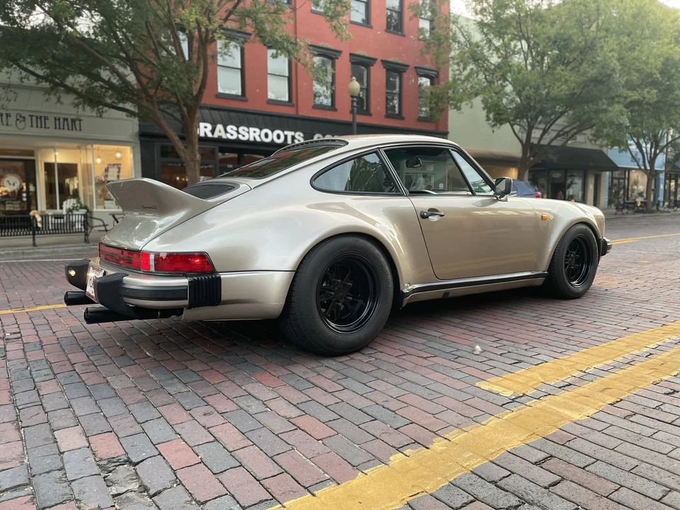 1985 Porsche 911 Carrera 3.2 - Image 12 of 31