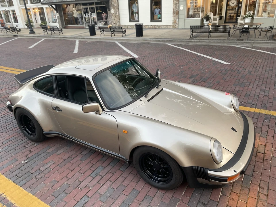 1985 Porsche 911 Carrera 3.2 - Image 9 of 31
