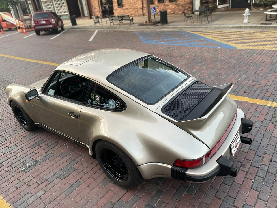 1985 Porsche 911 Carrera 3.2 - Image 18 of 31