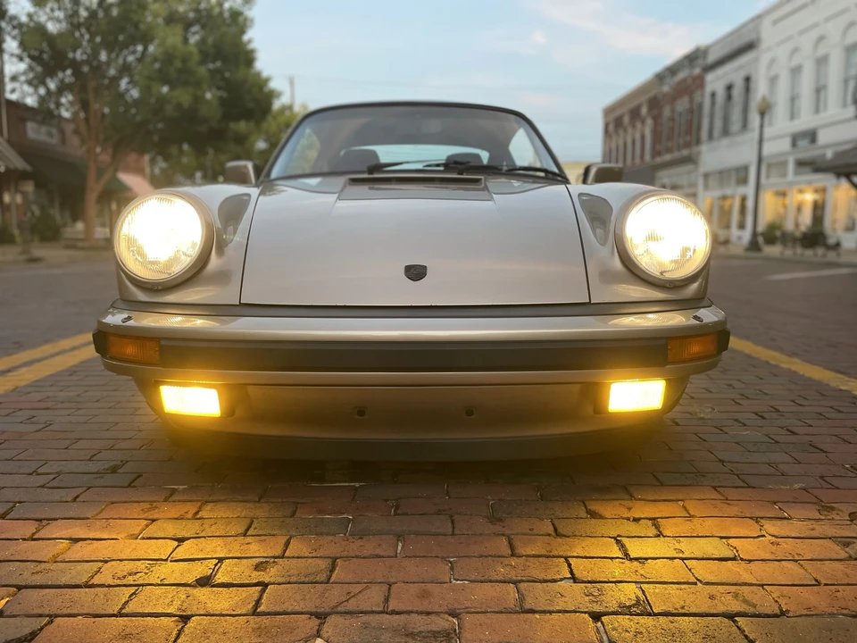 1985 Porsche 911 Carrera 3.2 - Image 20 of 31