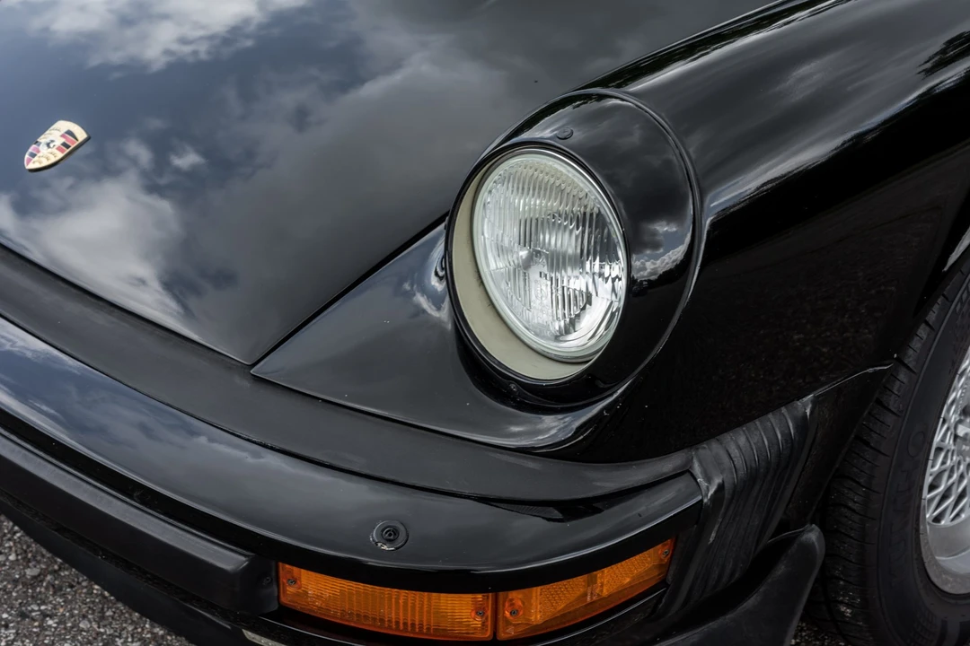 1985 Porsche 911 Carrera 3.2 - Image 17 of 31