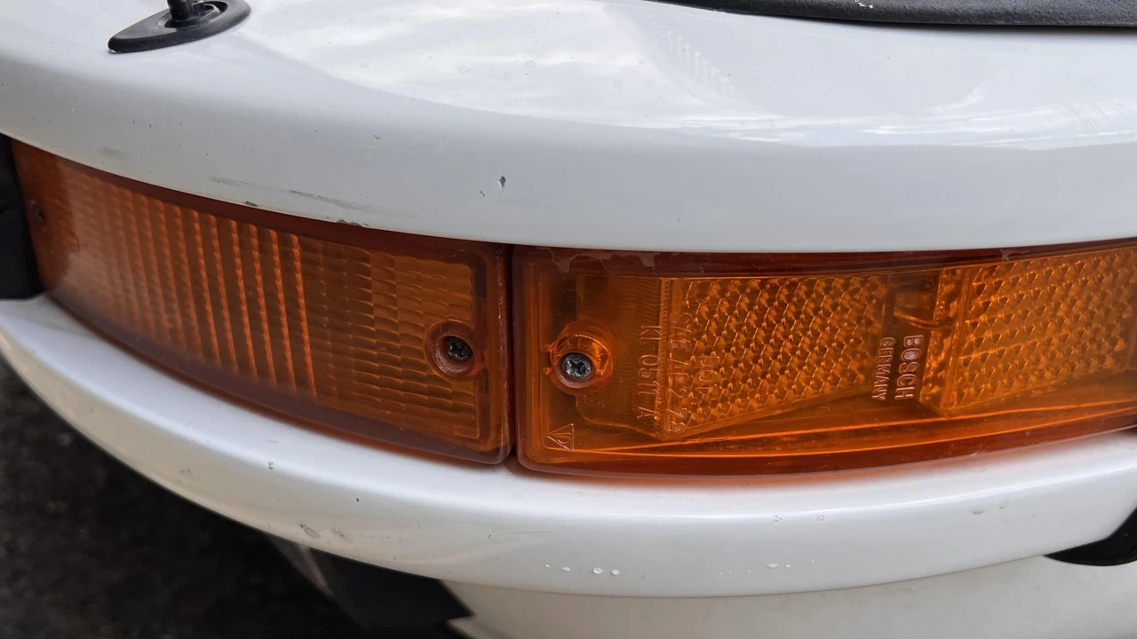 1985 Porsche 911 Carrera 3.2 - Image 29 of 31