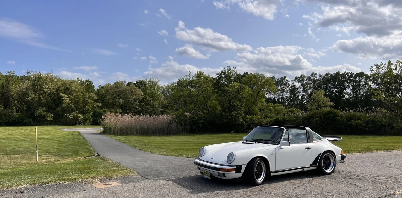 1985 Porsche 911 Carrera 3.2 - Image 9 of 31