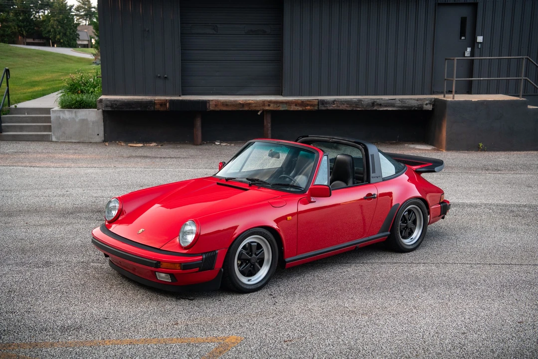 1985 Porsche 911 Carrera 3.2 - Image 5 of 31