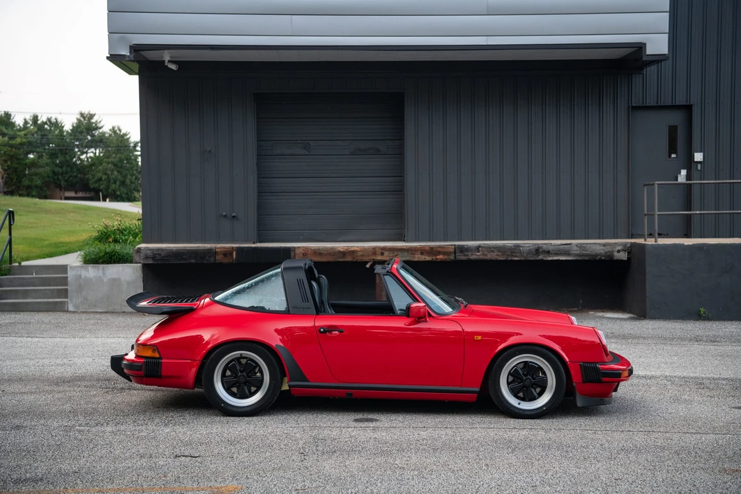 1985 Porsche 911 Carrera 3.2 - Image 17 of 31