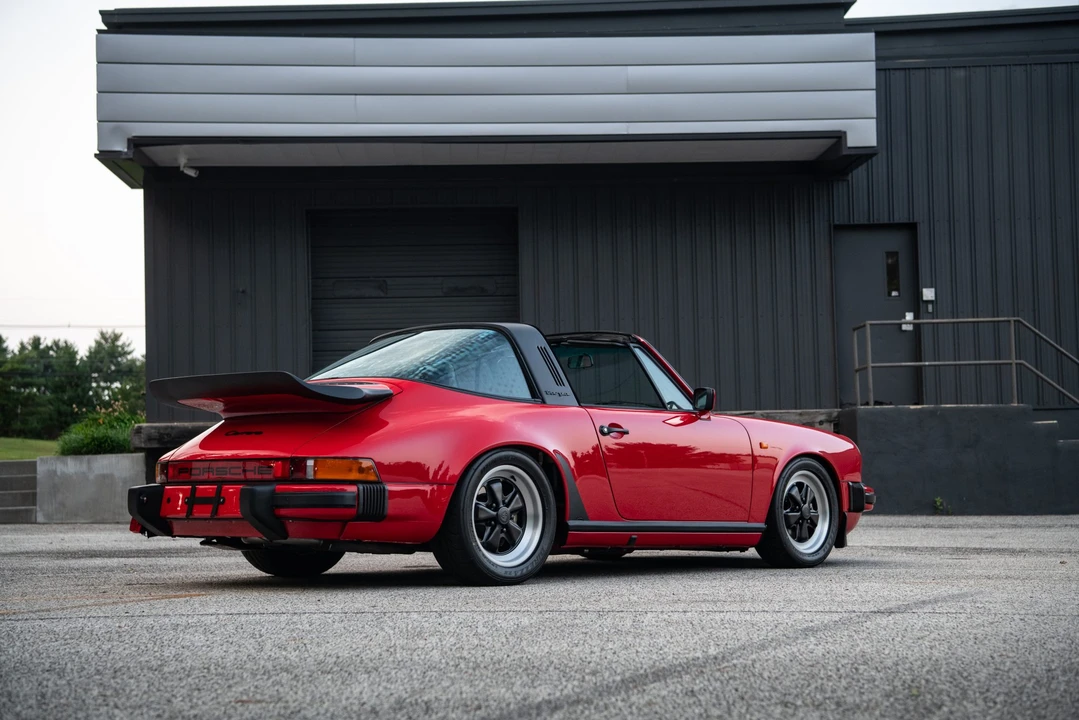 1985 Porsche 911 Carrera 3.2 - Image 26 of 31