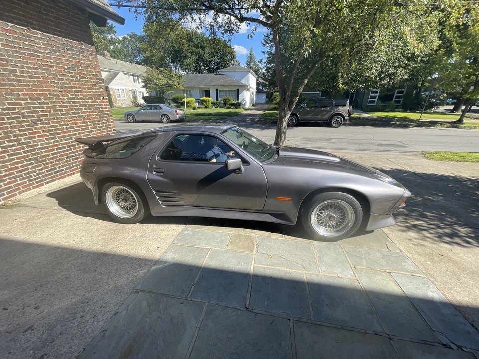 1985 Porsche 928 S - Image 13 of 31