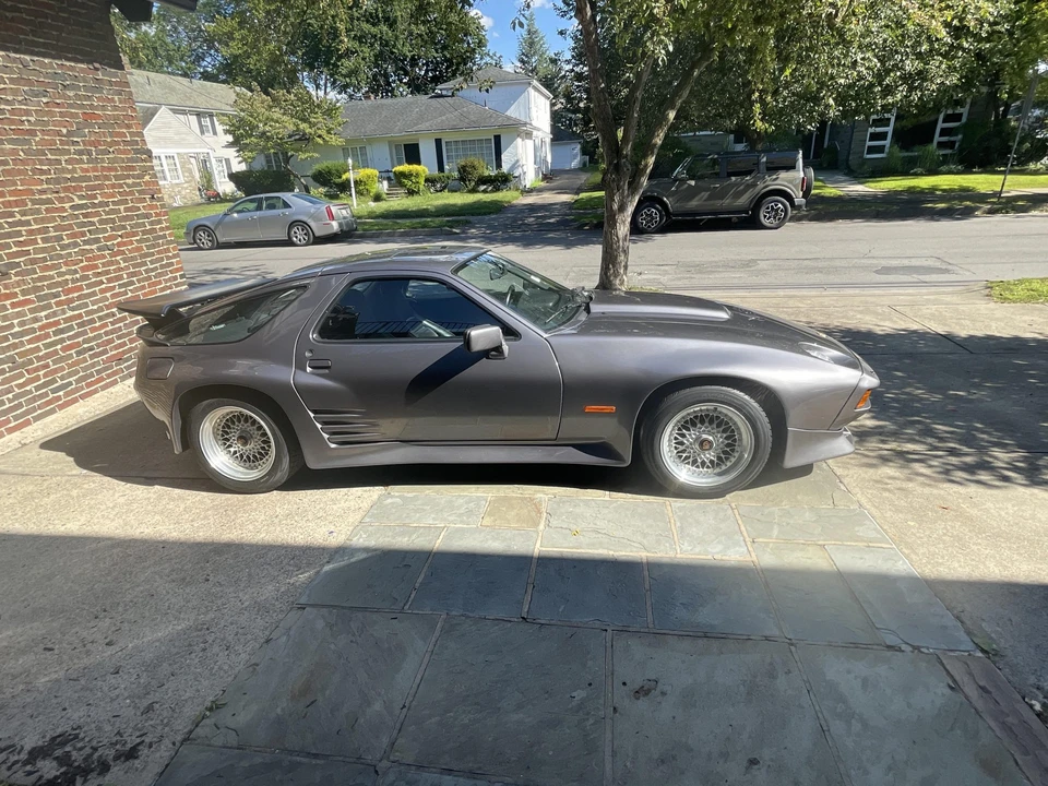 1985 Porsche 928 S - Image 12 of 31