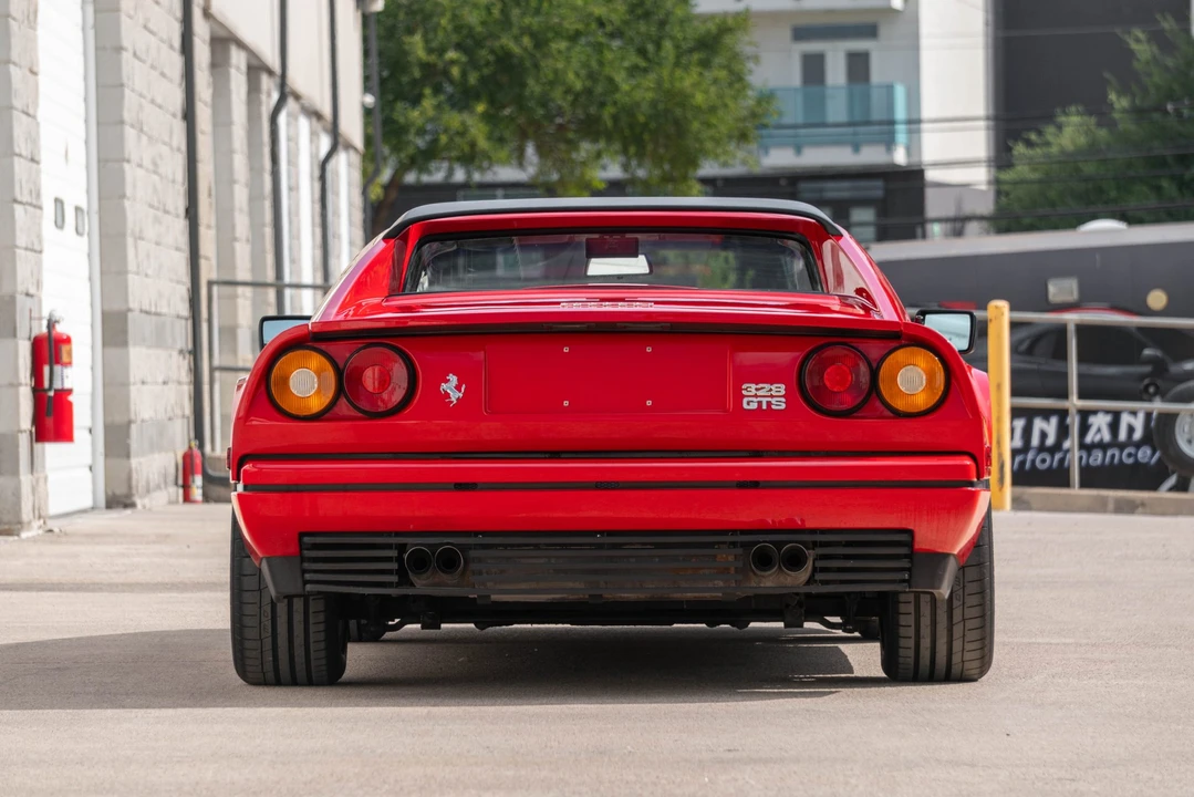 1986 Ferrari 328 GTS - Image 27 of 31