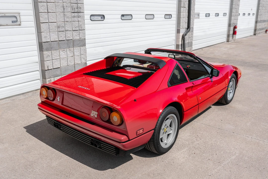 1986 Ferrari 328 GTS - Image 25 of 31