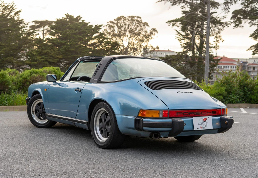 1986 Porsche 911 Carrera 3.2 - Image 12 of 31
