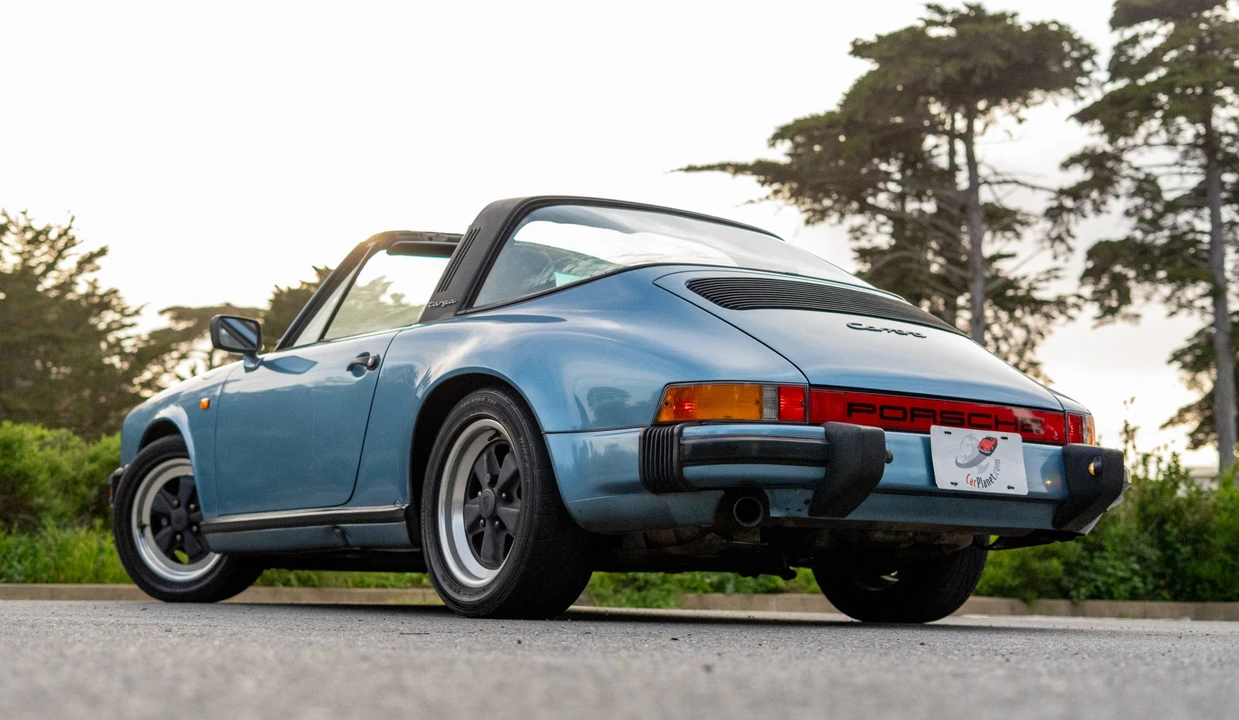 1986 Porsche 911 Carrera 3.2 - Image 11 of 31