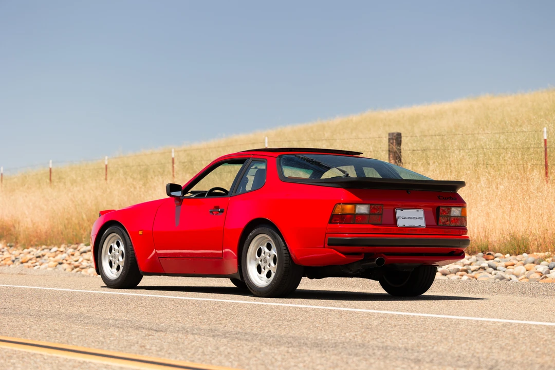 1986 Porsche 944 Turbo - Image 11 of 31