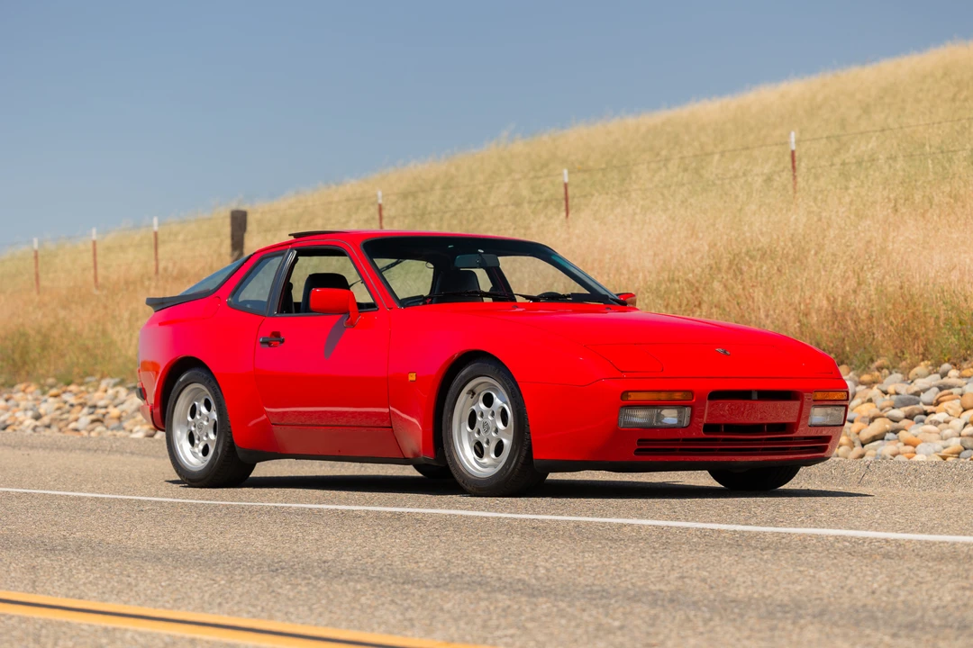 1986 Porsche 944 Turbo - Image 2 of 31