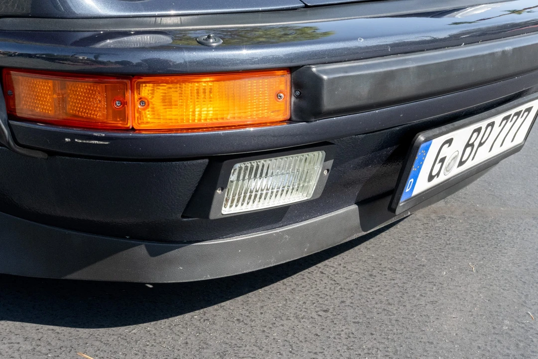 1987 Porsche 911 Carrera 3.2 - Image 17 of 31