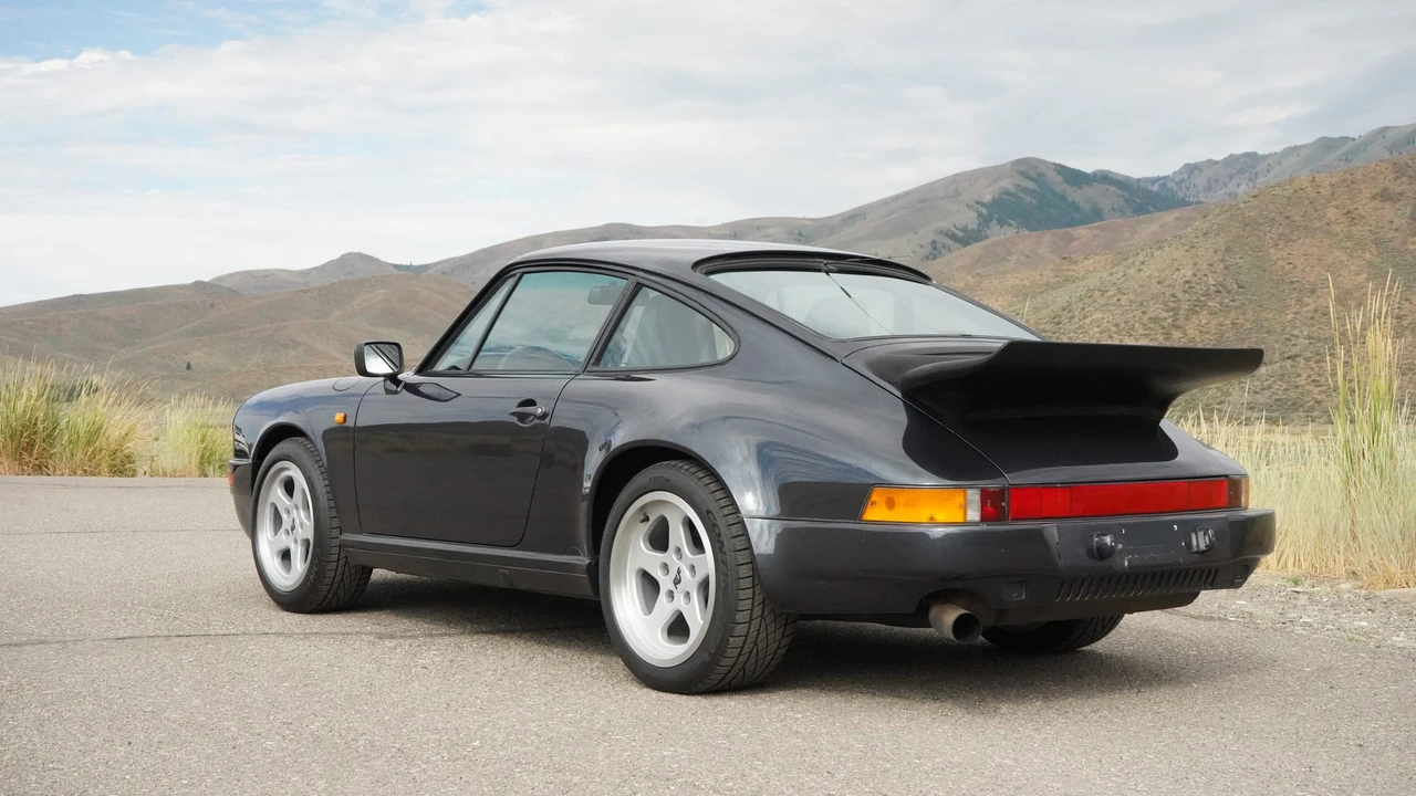 1987 Porsche 911 Carrera 3.2 - Image 16 of 31
