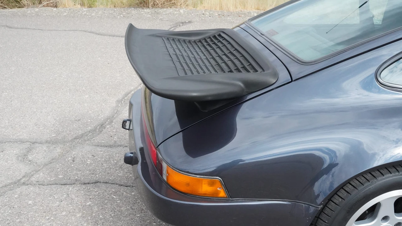 1987 Porsche 911 Carrera 3.2 - Image 29 of 31