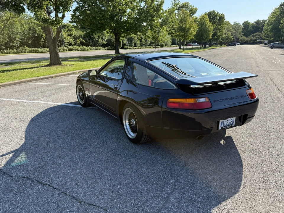 1987 Porsche 928 S4 - Image 19 of 31