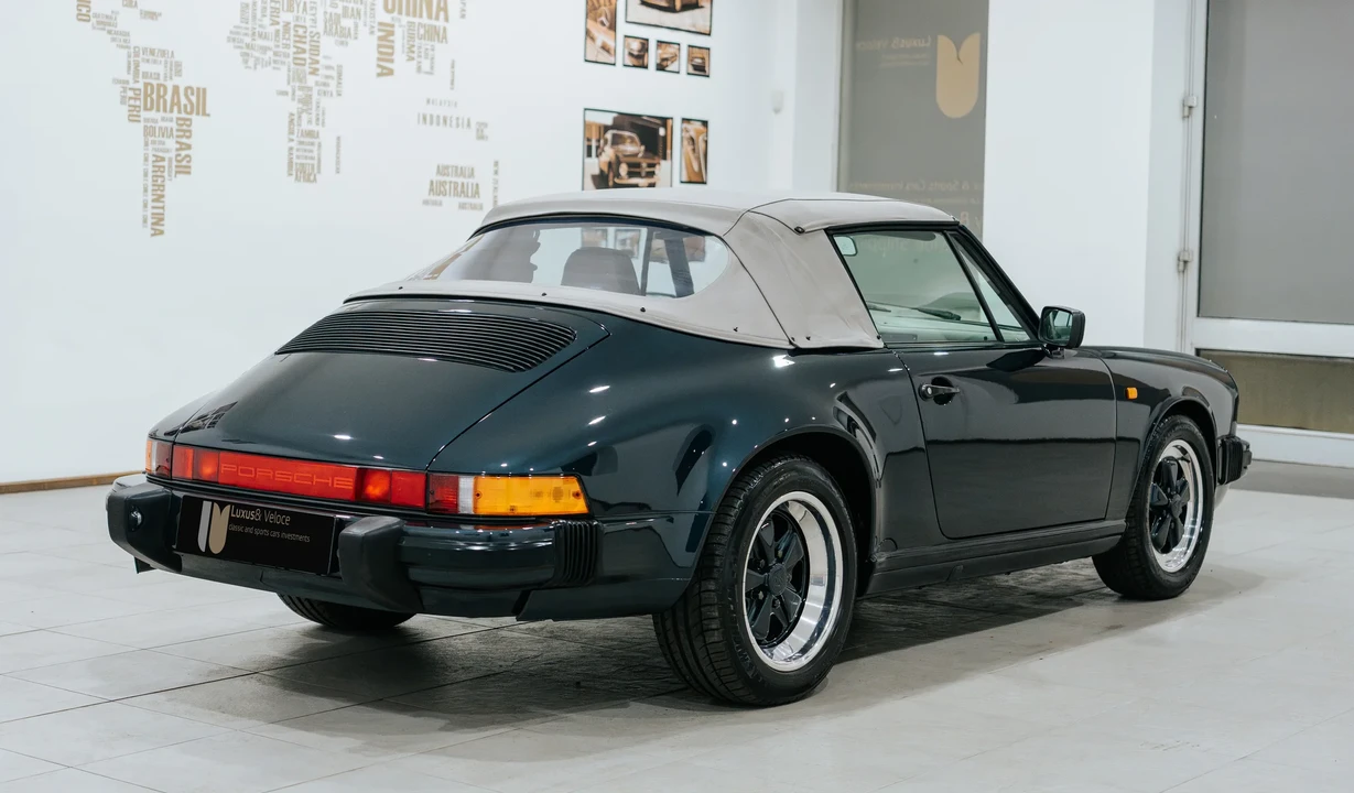 1989 Porsche 911 Carrera 3.2 - Image 7 of 31