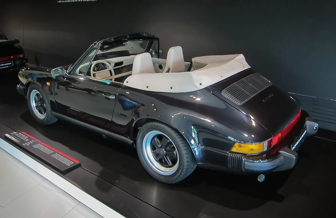 1989 Porsche 911 Carrera 3.2 - Image 11 of 31
