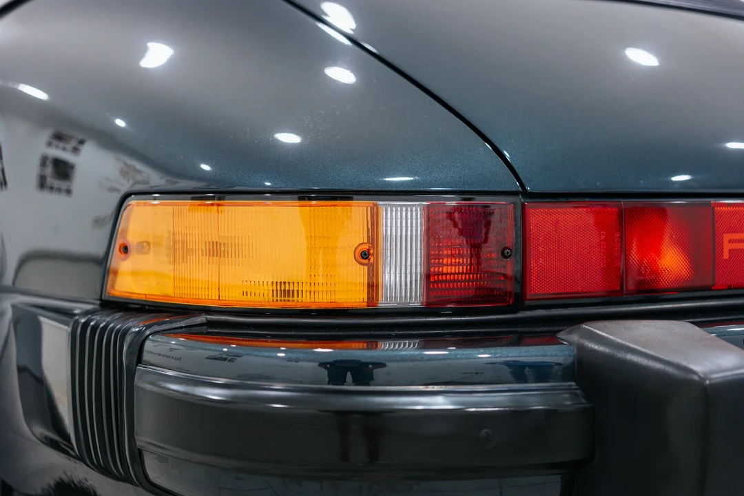 1989 Porsche 911 Carrera 3.2 - Image 25 of 31